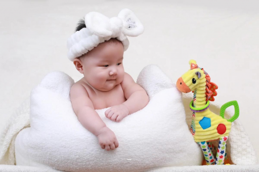 恩施宝宝几个月翻身